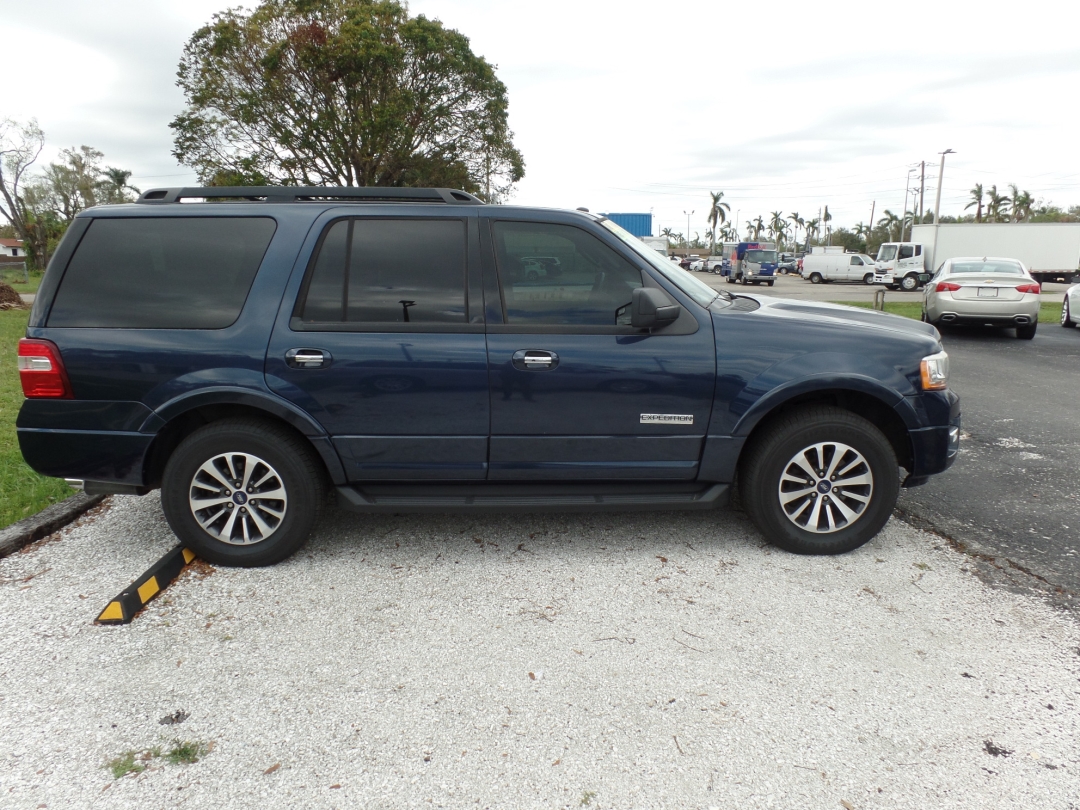 Edison Bridge Auto Sales Inventory 2016 Ford Expedition XLT Fort